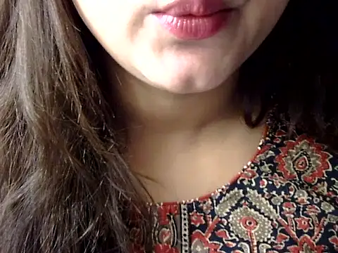 Aaliya02 online show from June 2026 12:22:01 AM