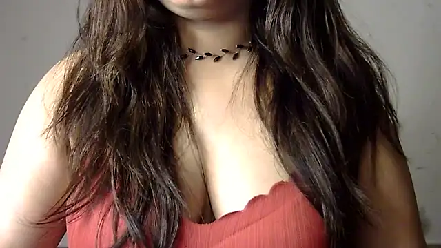 Aaliya02 online show from July 2026 11:18:02 PM