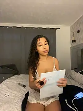 Snapshot of OliviaAshhh chatting on April 2026 07:31:02 PM OliviaAshhh online show from April 2026 07:31:02 PM