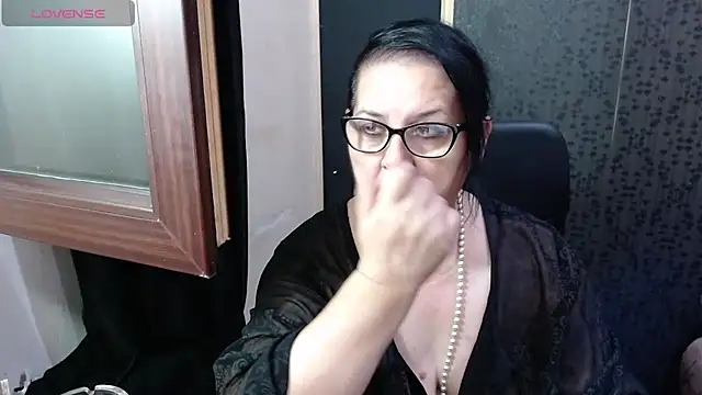 MissSanjanne online show from July 2026 11:29:01 PM