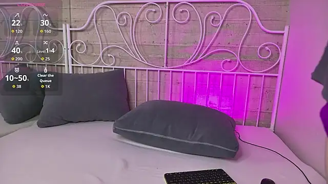 RobertDevine online show from September 2025 10:52:01 AM