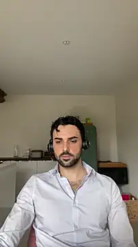 Snapshot of eauminerale chatting on February 2026 09:27:01 AM eauminerale online show from February 2026 09:27:01 AM