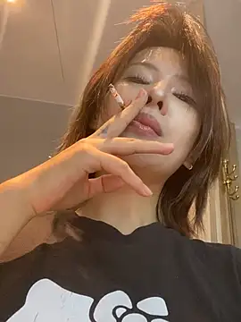Snapshot of miumiu-66 chatting on July 2026 12:25:01 PM miumiu-66 online show from July 2026 12:25:01 PM
