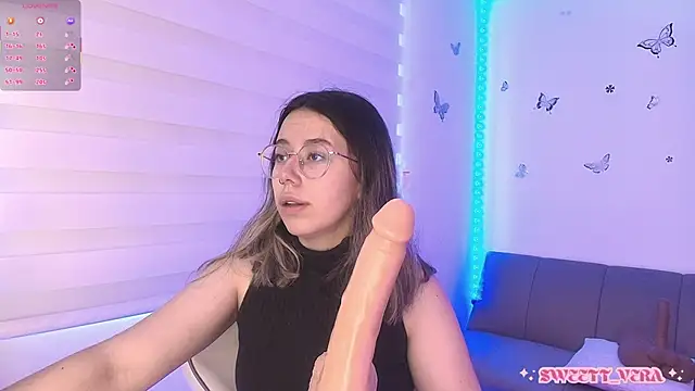sweettvera online show from April 2026 01:41:02 PM