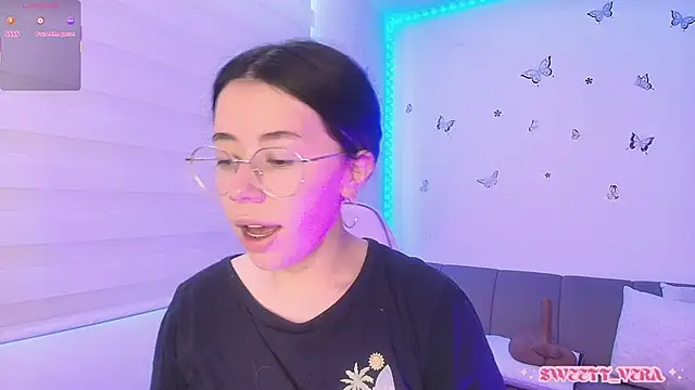 sweettvera online show from April 2026 12:44:02 PM