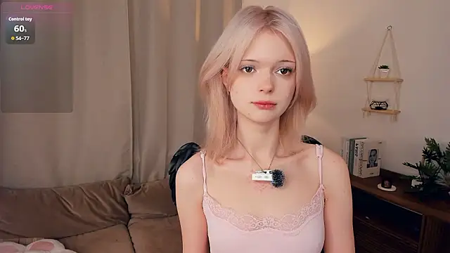 LaureMestler online show from February 2026 08:32:02 AM