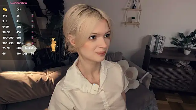 Snapshot of LaureMestler chatting on April 2026 09:34:01 AM LaureMestler online show from April 2026 09:34:01 AM