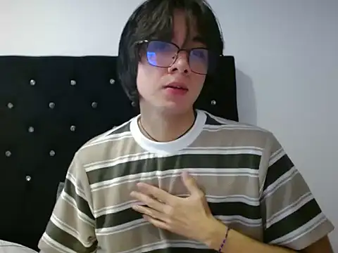Matti Mendez  online show from June 2026 08:40:01 PM