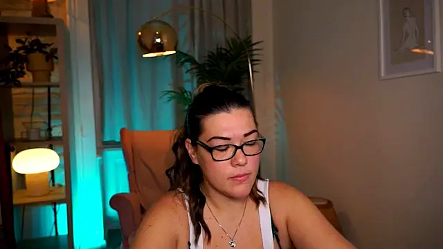 Snapshot of mrs_fllowerr chatting on December 2025 05:41:01 PM mrs fllowerr online show from December 2025 05:41:01 PM