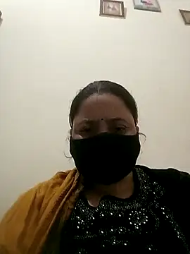 Cute-Purva online show from November 2025 04:18:01 PM