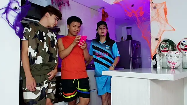 Snapshot of latin_naughty_boys chatting on October 2025 10:08:01 PM latin naughty boys online show from October 2025 10:08:01 PM