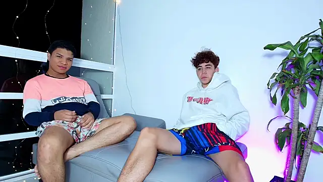 Snapshot of latin_naughty_boys chatting on October 2025 01:28:01 AM latin naughty boys online show from October 2025 01:28:01 AM