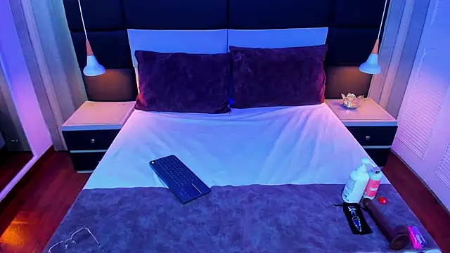 annytovar online show from September 2025 08:13:02 PM