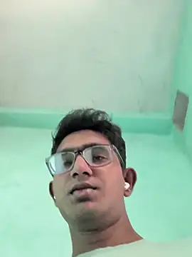 slaveboi9876 online show from December 2025 05:13:01 AM