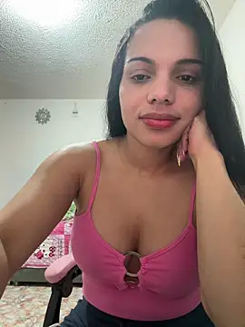 Anavalle online show from May 2026 07:42:01 PM