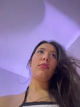 IsabellaJoness  online show from April 2026 08:28:02 PM