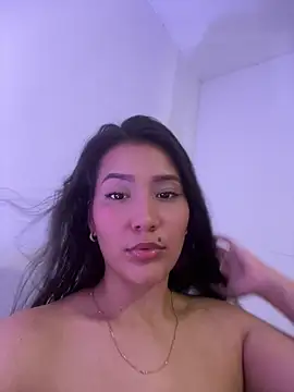 IsabellaJoness  online show from April 2026 08:58:01 PM