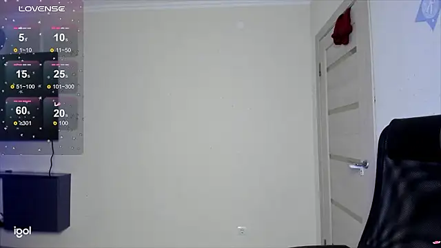 crystallldoll online show from February 2026 05:47:02 PM