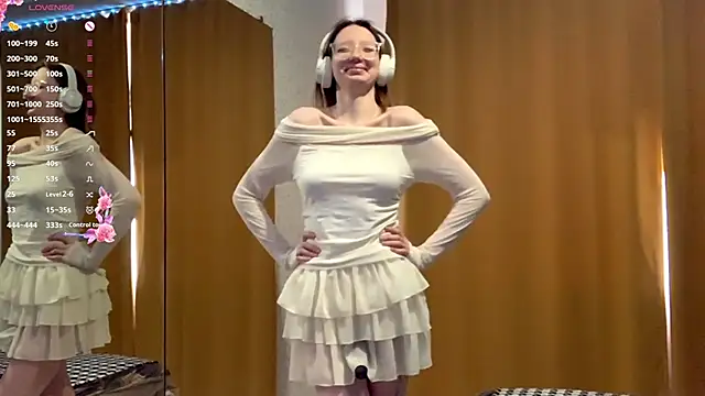 KrystinFunches online show from October 2025 08:34:02 AM