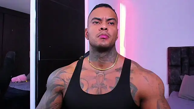 Snapshot of binmontana_ chatting on December 2025 07:11:01 PM binmontana online show from December 2025 07:11:01 PM