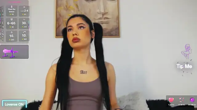 luluubloomm online show from April 2026 08:09:02 AM