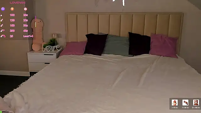 Berta Kelly online show from June 2026 12:49:01 AM