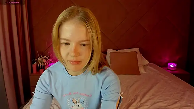 Vicki Todd online show from October 2025 01:57:01 AM