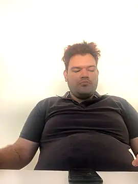 big bearr online show from October 2025 01:36:03 PM