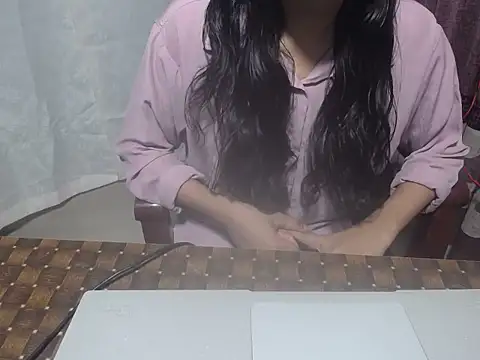 henakhan32 online show from October 2025 05:27:01 AM