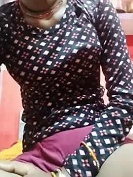 Snapshot of Cuty_kinjal chatting on July 2026 04:57:01 PM Cuty kinjal online show from July 2026 04:57:01 PM