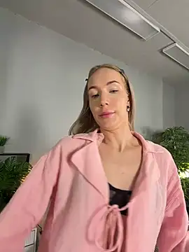 Snapshot of MaryDavies chatting on March 2026 06:50:02 AM MaryDavies online show from March 2026 06:50:02 AM