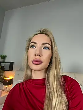 Snapshot of MaryDavies chatting on April 2026 06:44:02 AM MaryDavies online show from April 2026 06:44:02 AM