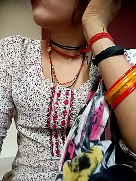 Snapshot of Mahek_love143 chatting on May 2026 06:10:02 AM Mahek love143 online show from May 2026 06:10:02 AM