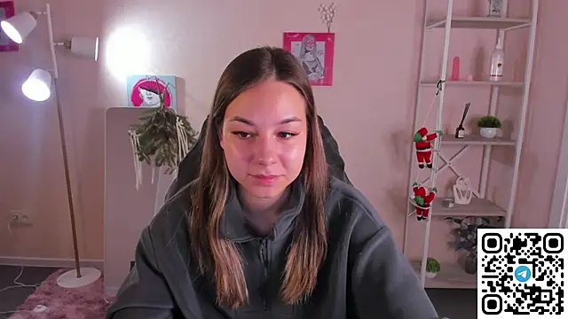 Snapshot of Al1ice_Moures chatting on January 2026 01:18:01 AM Al1ice Moures online show from January 2026 01:18:01 AM