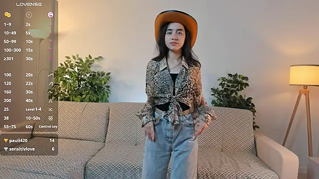 Snapshot of LoidaTatom chatting on October 2025 01:14:02 AM LoidaTatom online show from October 2025 01:14:02 AM