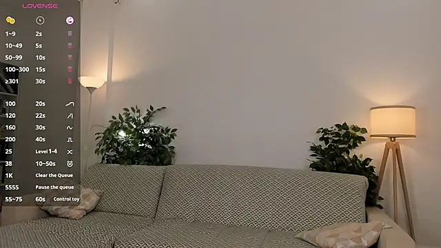 Snapshot of LoidaTatom chatting on October 2025 01:03:01 AM LoidaTatom online show from October 2025 01:03:01 AM