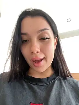 kiss Lissa online show from October 2025 12:03:01 PM