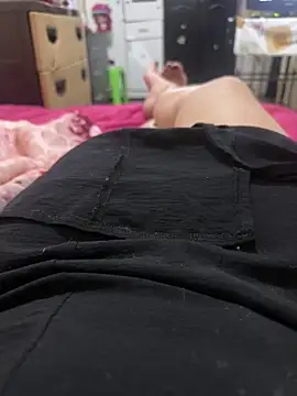 Snapshot of Laila-sexi chatting on October 2025 06:58:02 AM Laila-sexi online show from October 2025 06:58:02 AM