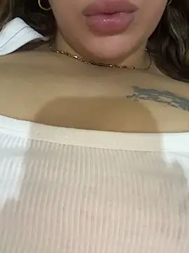 Snapshot of Laila-sexi chatting on November 2025 05:57:02 PM Laila-sexi online show from November 2025 05:57:02 PM