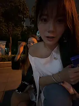 redrose520 online show from April 2026 01:14:01 PM