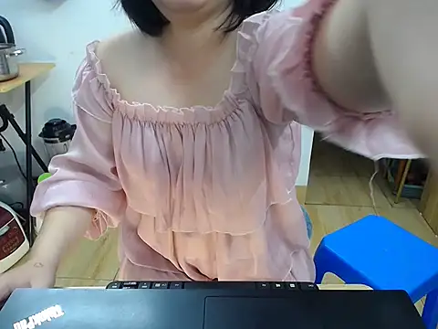 Lilya 39 online show from November 2025 01:55:01 PM