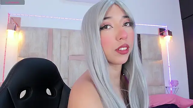 Snapshot of emily__walker chatting on September 2025 11:59:01 AM emily walker online show from September 2025 11:59:01 AM