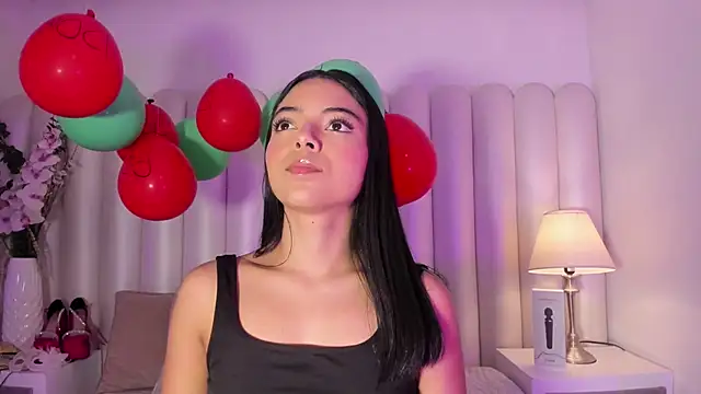 AriaBelles online show from November 2025 07:23:01 PM