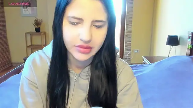 Malibu J online show from October 2025 07:42:01 AM