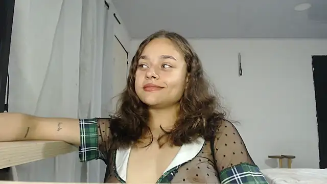 Snapshot of LittleCheerry69 chatting on April 2026 02:52:02 PM LittleCheerry69 online show from April 2026 02:52:02 PM