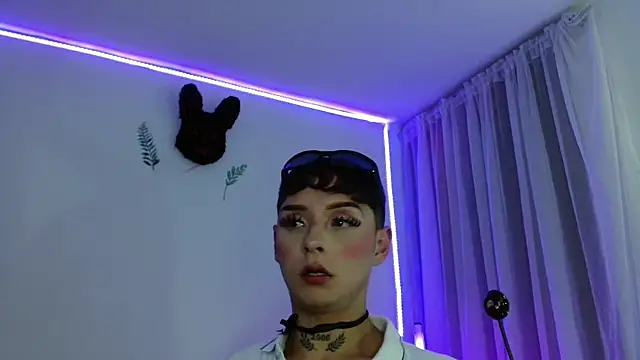 Snapshot of David_Fox01 chatting on September 2025 03:32:02 AM David Fox01 online show from September 2025 03:32:02 AM