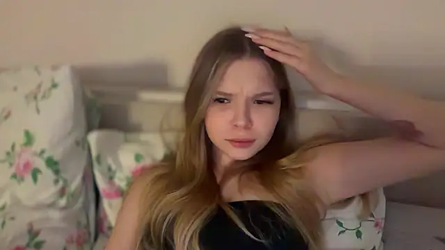 Snapshot of CandysRose chatting on January 2026 09:07:02 PM CandysRose online show from January 2026 09:07:02 PM