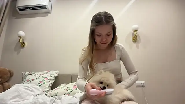 Snapshot of CandysRose chatting on February 2026 08:31:02 PM CandysRose online show from February 2026 08:31:02 PM