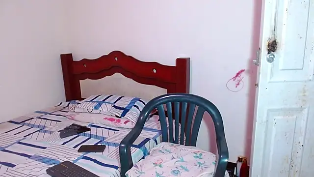 lorenacapelli online show from December 2025 11:34:02 PM