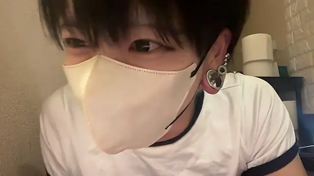 Snapshot of tora3220 chatting on October 2025 01:12:01 PM tora3220 online show from October 2025 01:12:01 PM